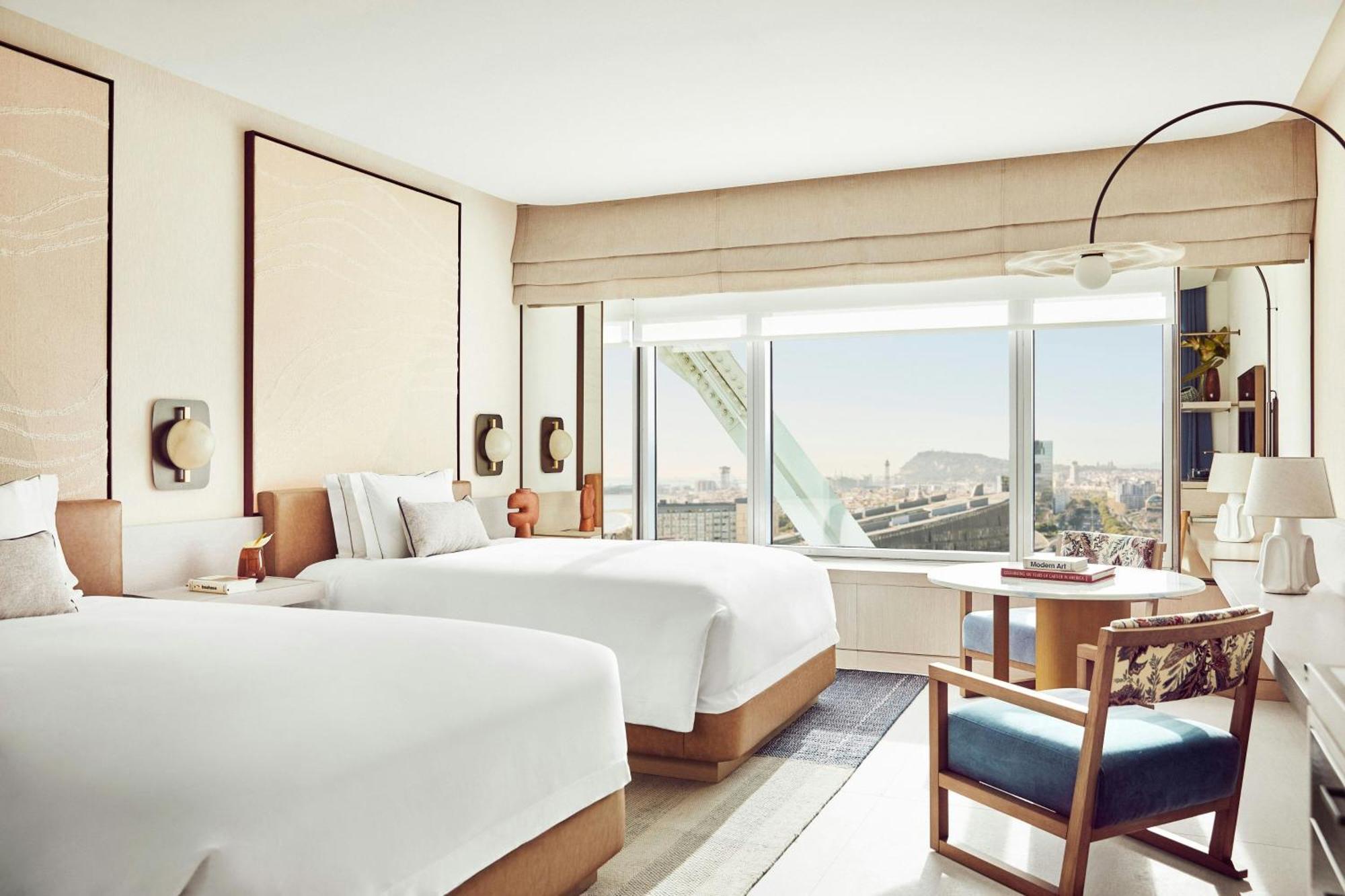 Arts Hotel 5*